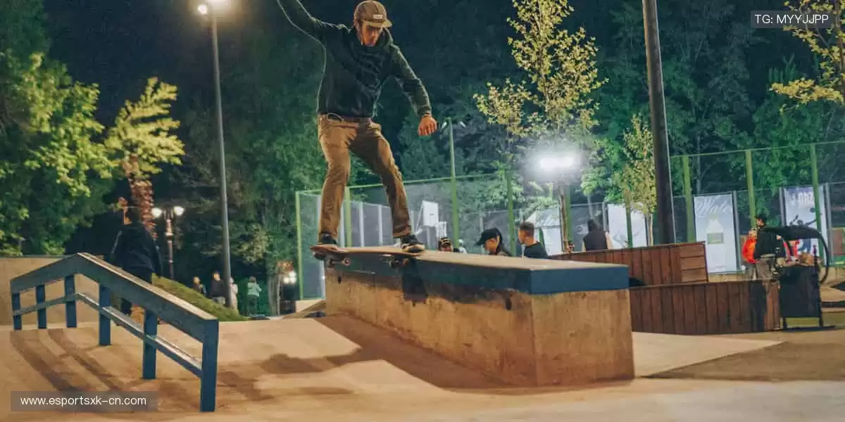 突破屏幕界限，直击赛场心跳！📺⚡️